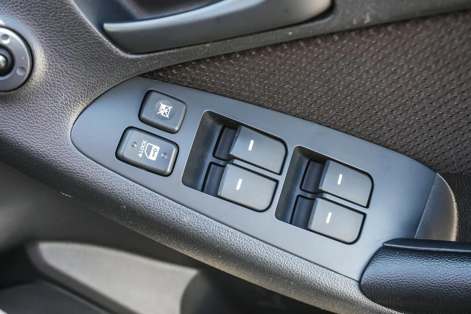 2010 Kia Cerato Gallery Image 17