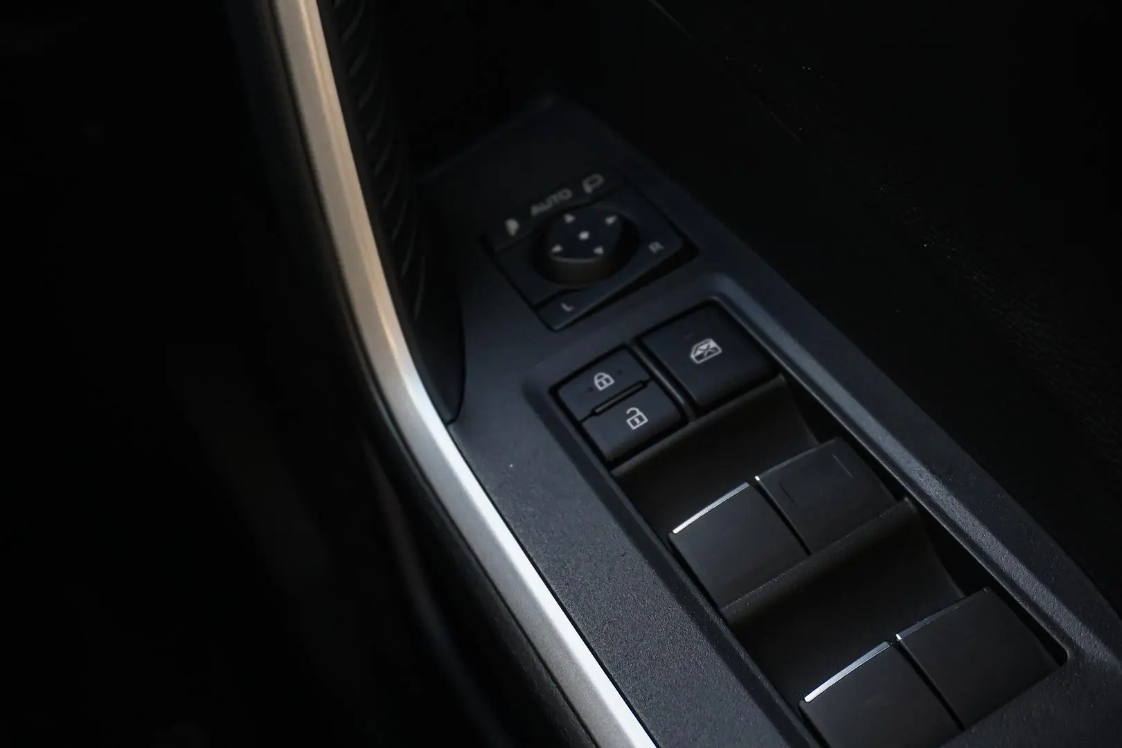 2024 Toyota RAV4 Gallery Image 20