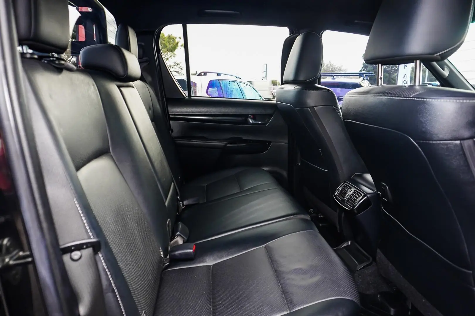 2019 Toyota Hilux Gallery Image 7
