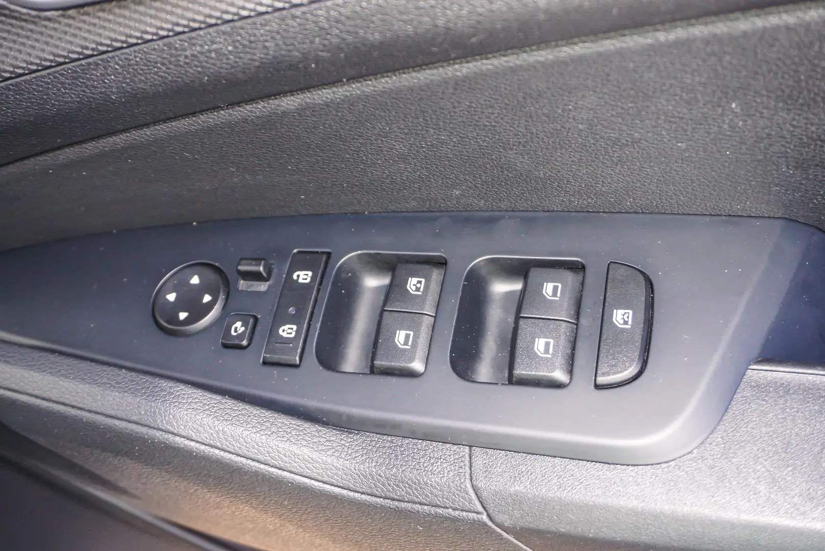 2024 Kia Sportage Gallery Image 17