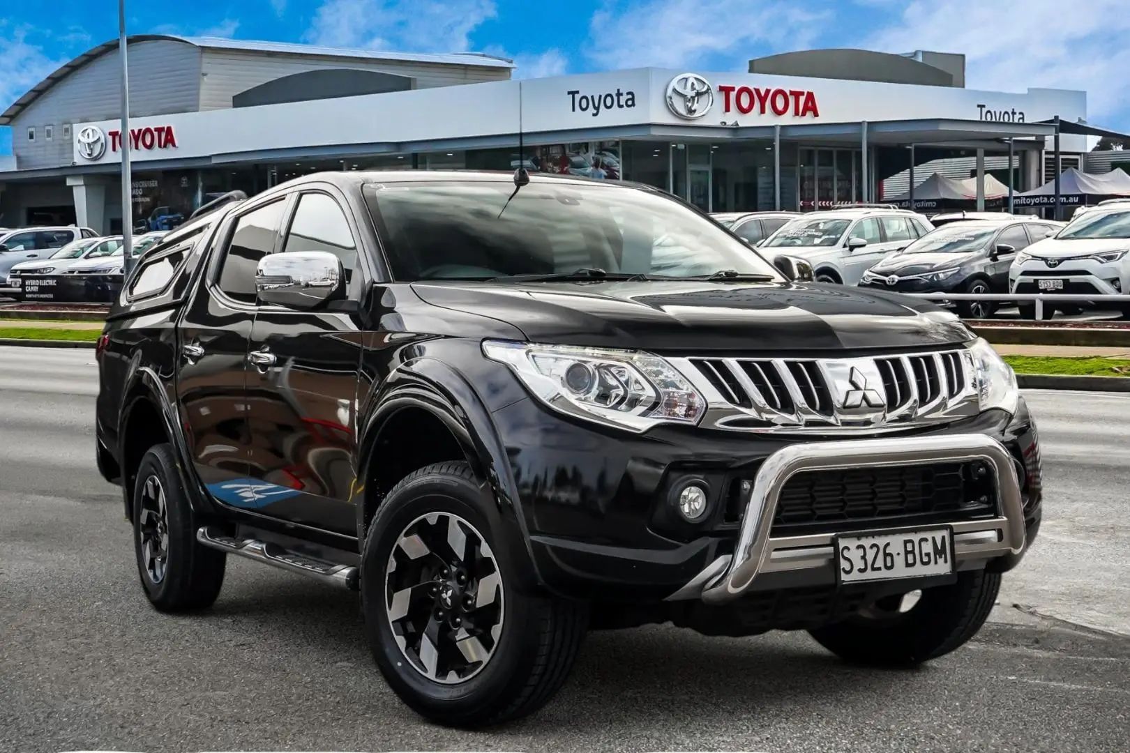 2015 Mitsubishi Triton Image