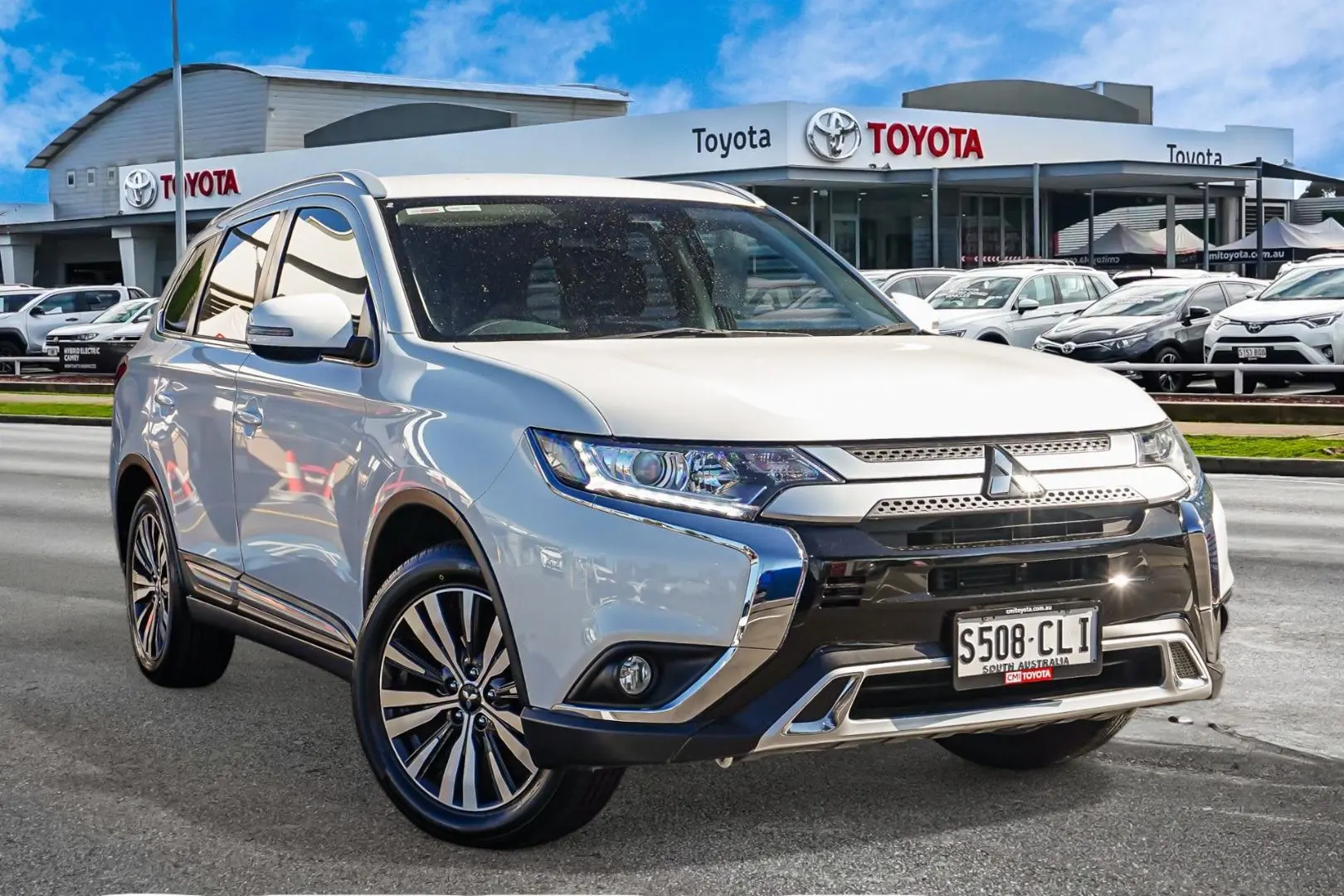 2021 Mitsubishi Outlander LS (S508CLI) Image 1