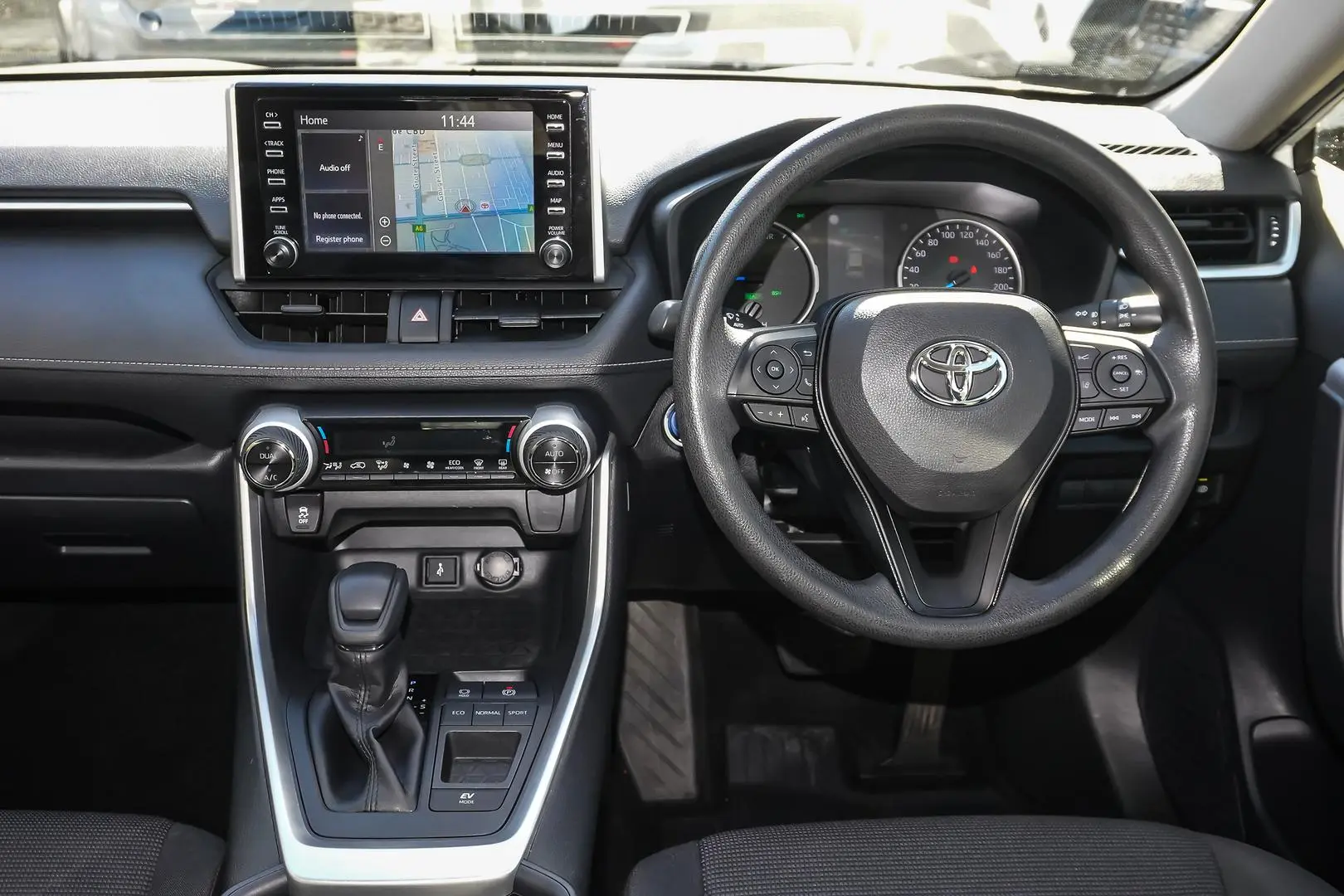 2020 Toyota RAV4 Gallery Image 9