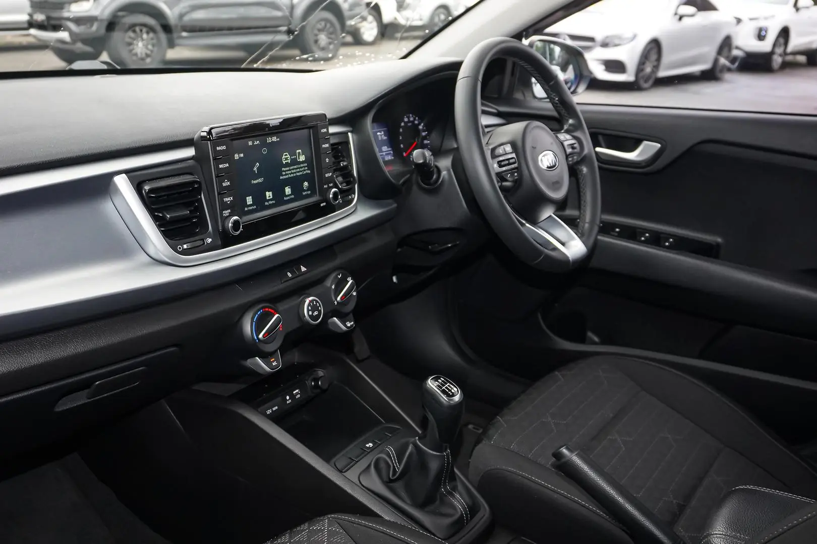 2020 Kia Rio Gallery Image 11