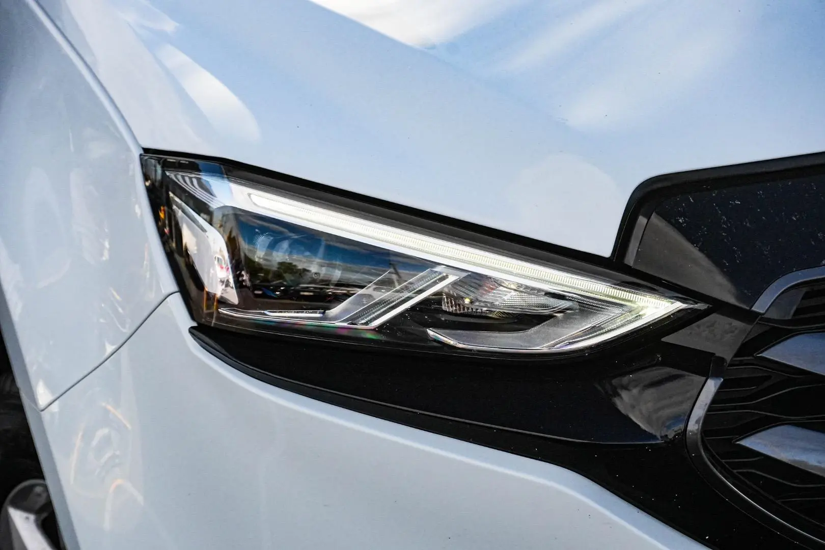 2023 Isuzu MU-X Gallery Image 12
