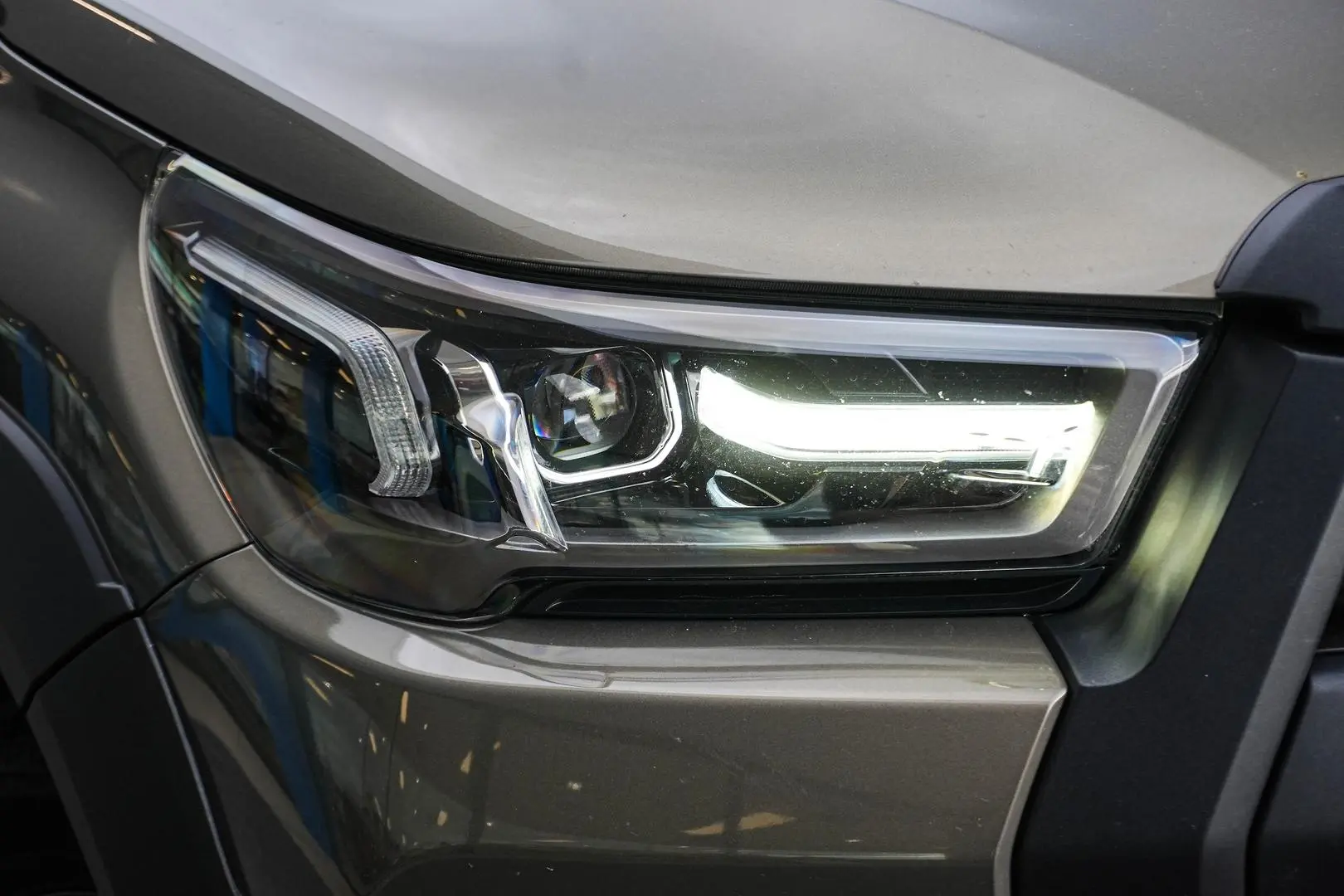 2021 Toyota Hilux Gallery Image 11