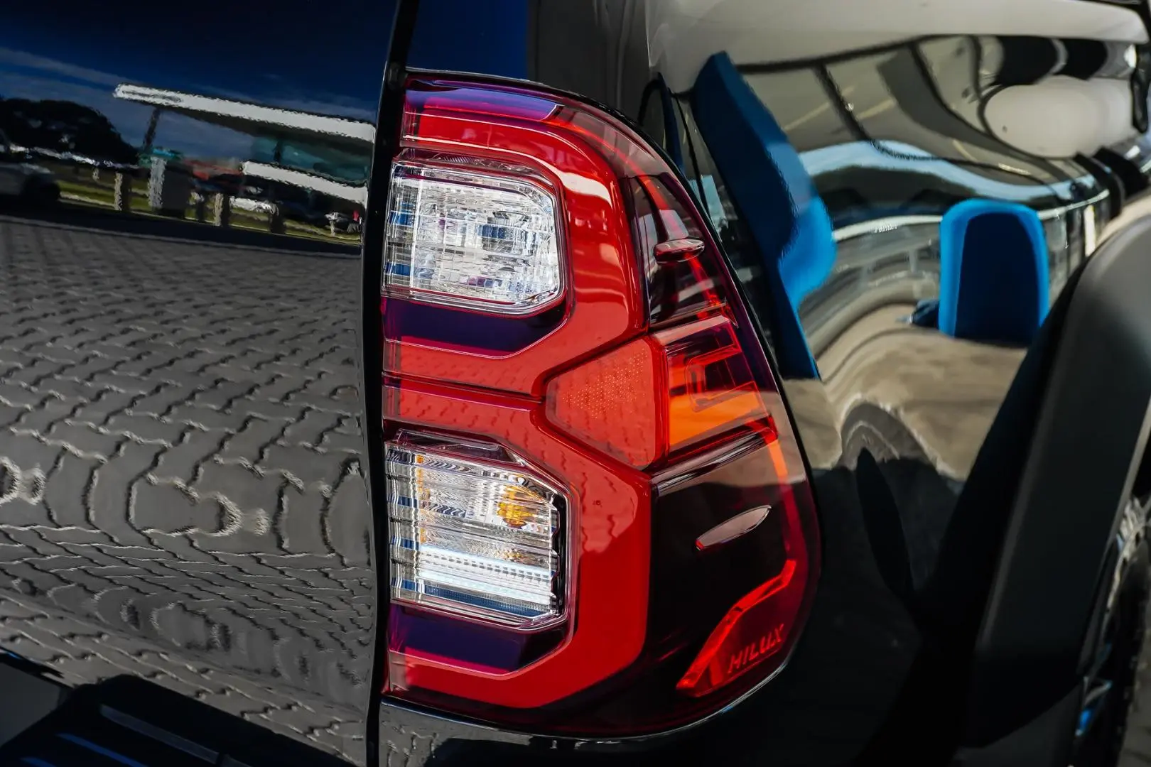 2022 Toyota Hilux Gallery Image 12