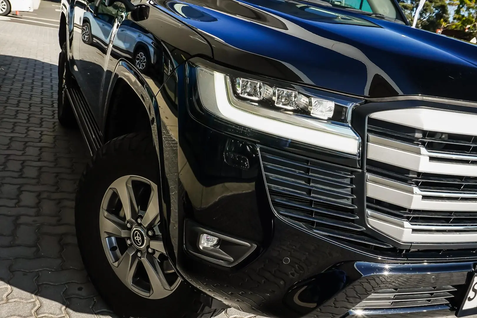 2022 Toyota Landcruiser Gallery Image 14