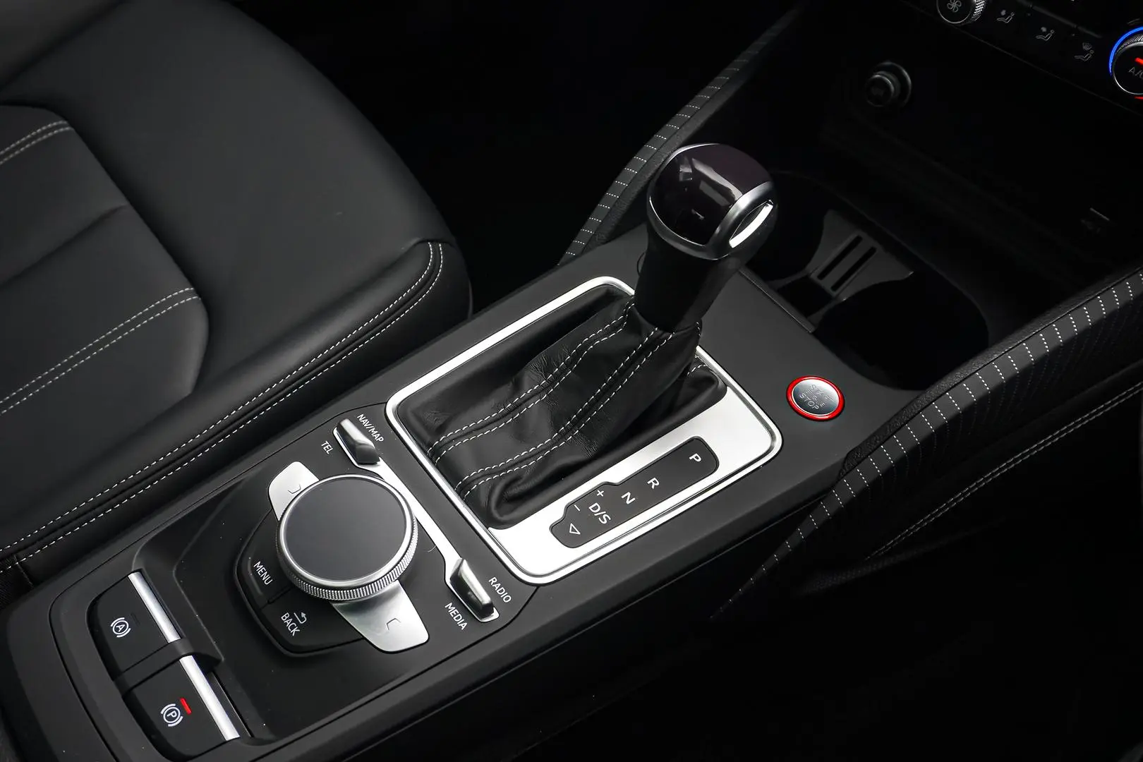 2023 Audi SQ2 Gallery Image 19