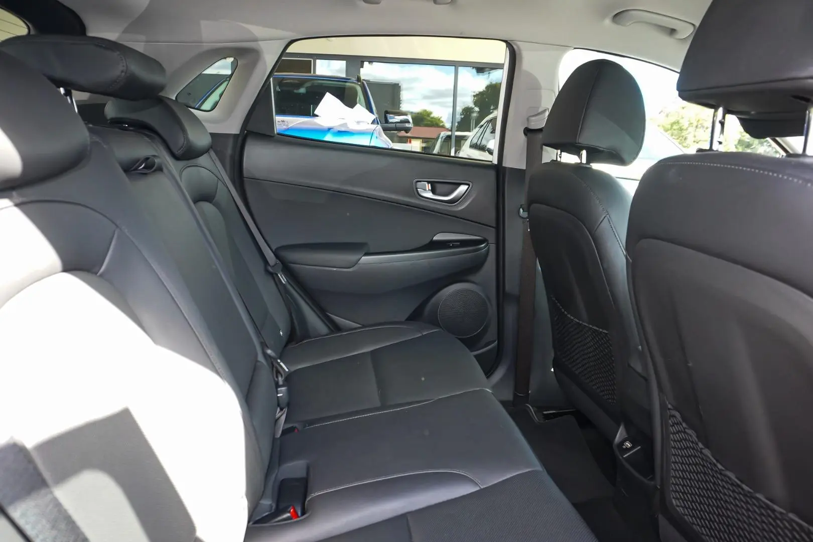 2022 Hyundai Kona Gallery Image 8