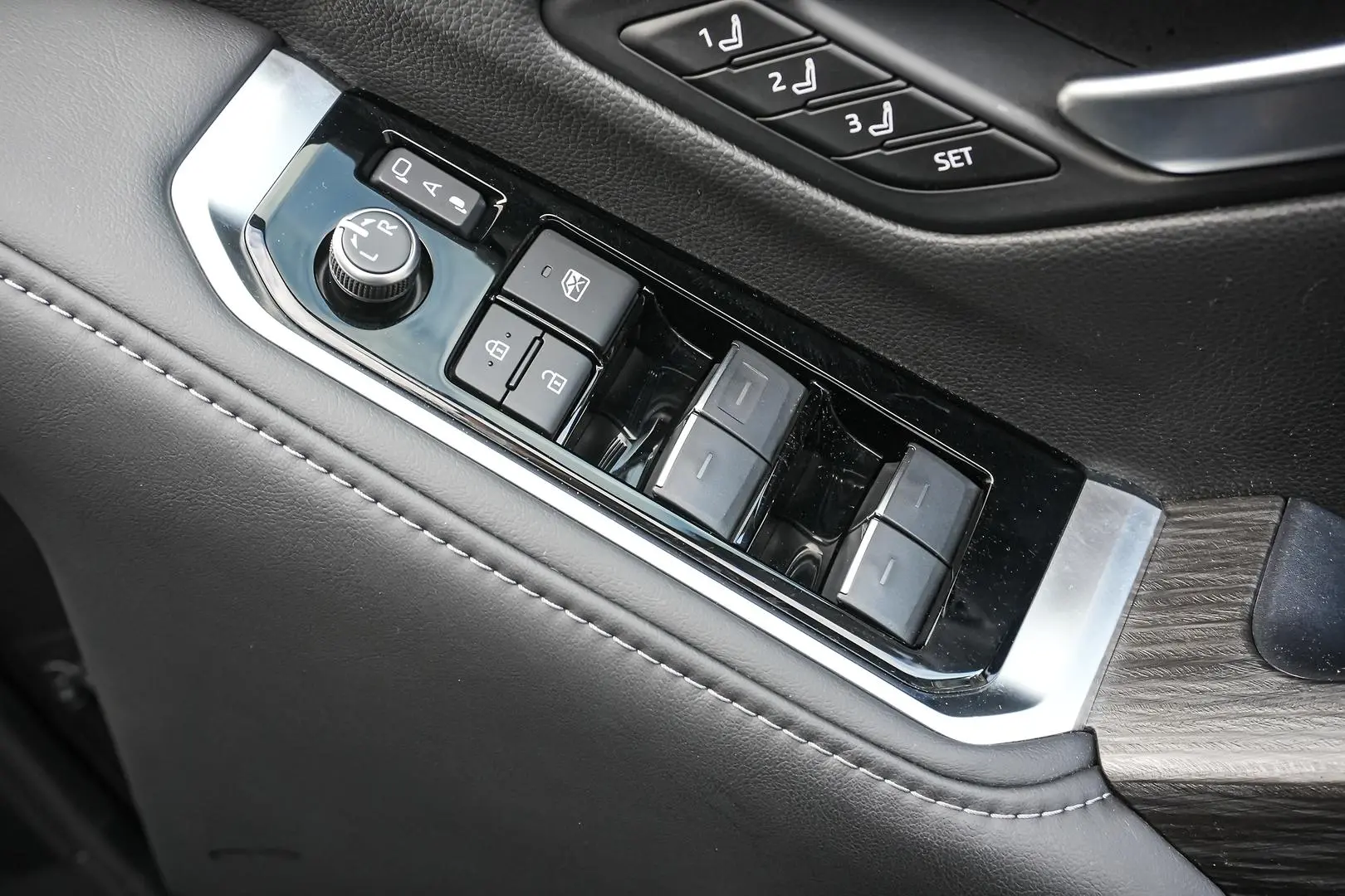 2024 Toyota Landcruiser Gallery Image 18
