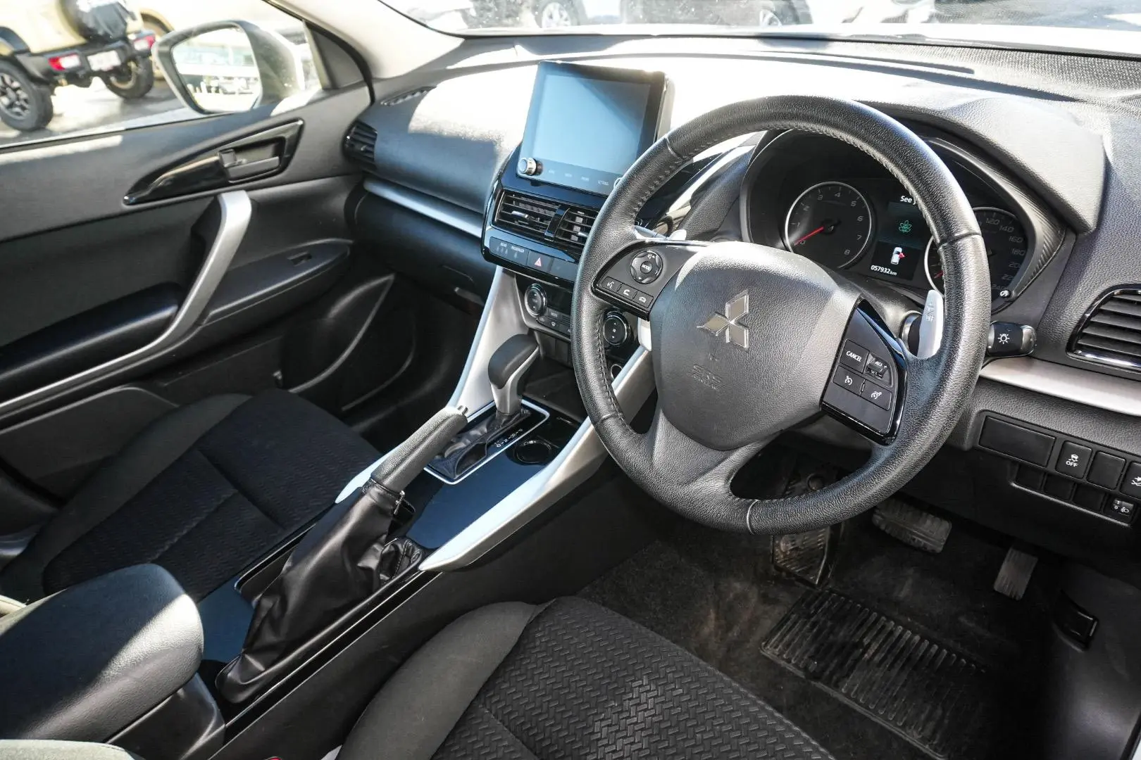 2022 Mitsubishi Eclipse Cross Gallery Image 7