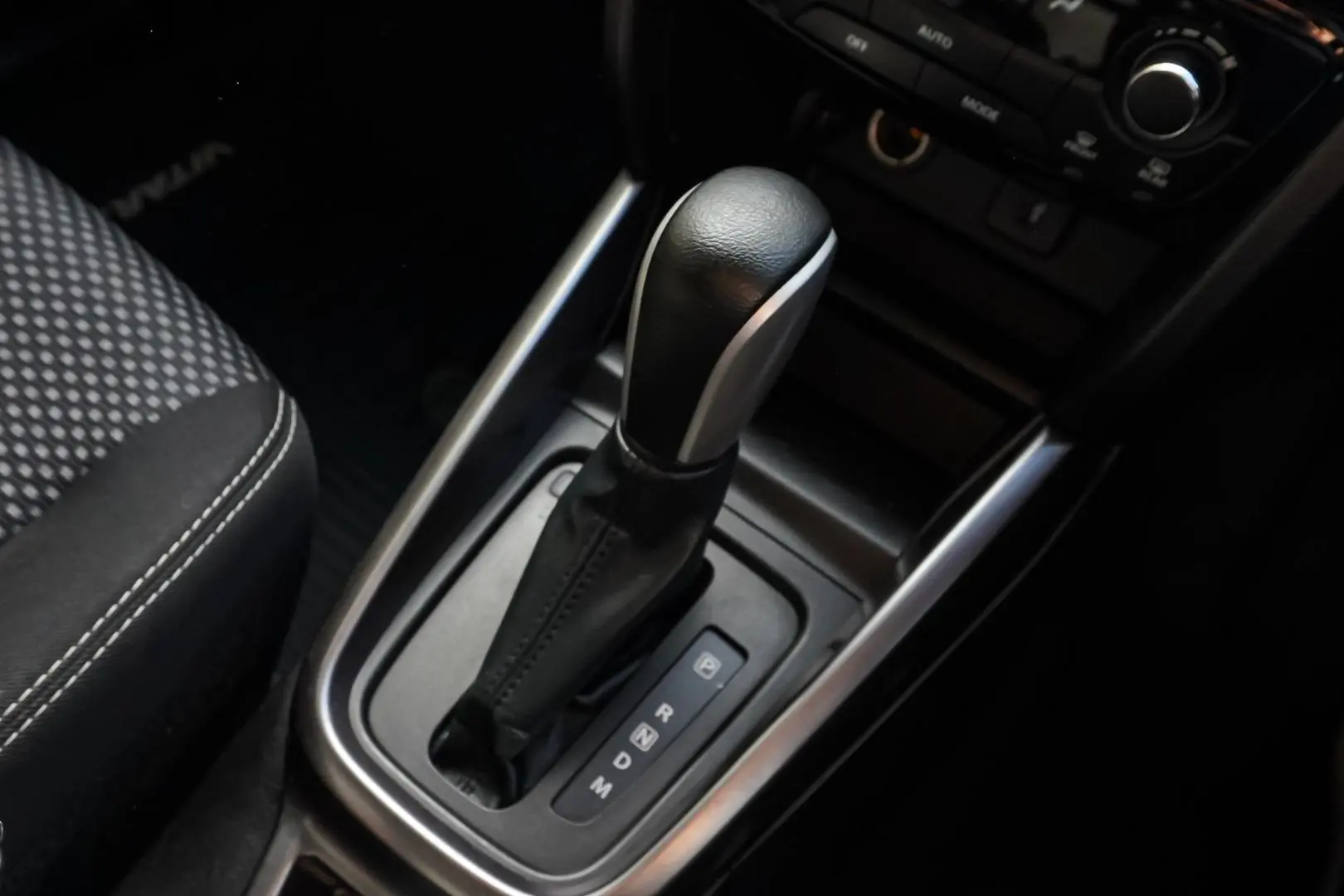 2019 Suzuki Vitara Gallery Image 15
