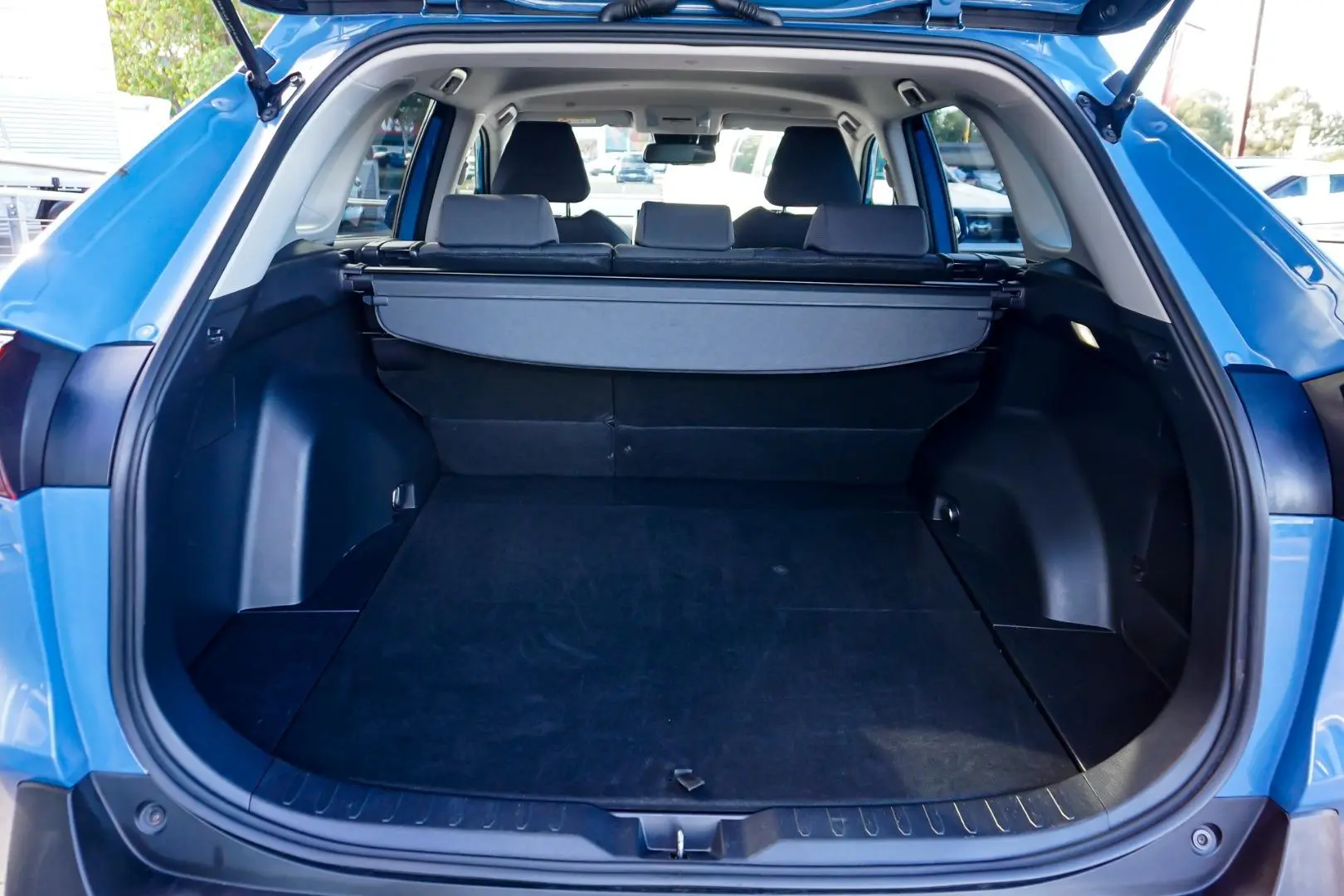 2024 Toyota RAV4 Gallery Image 10