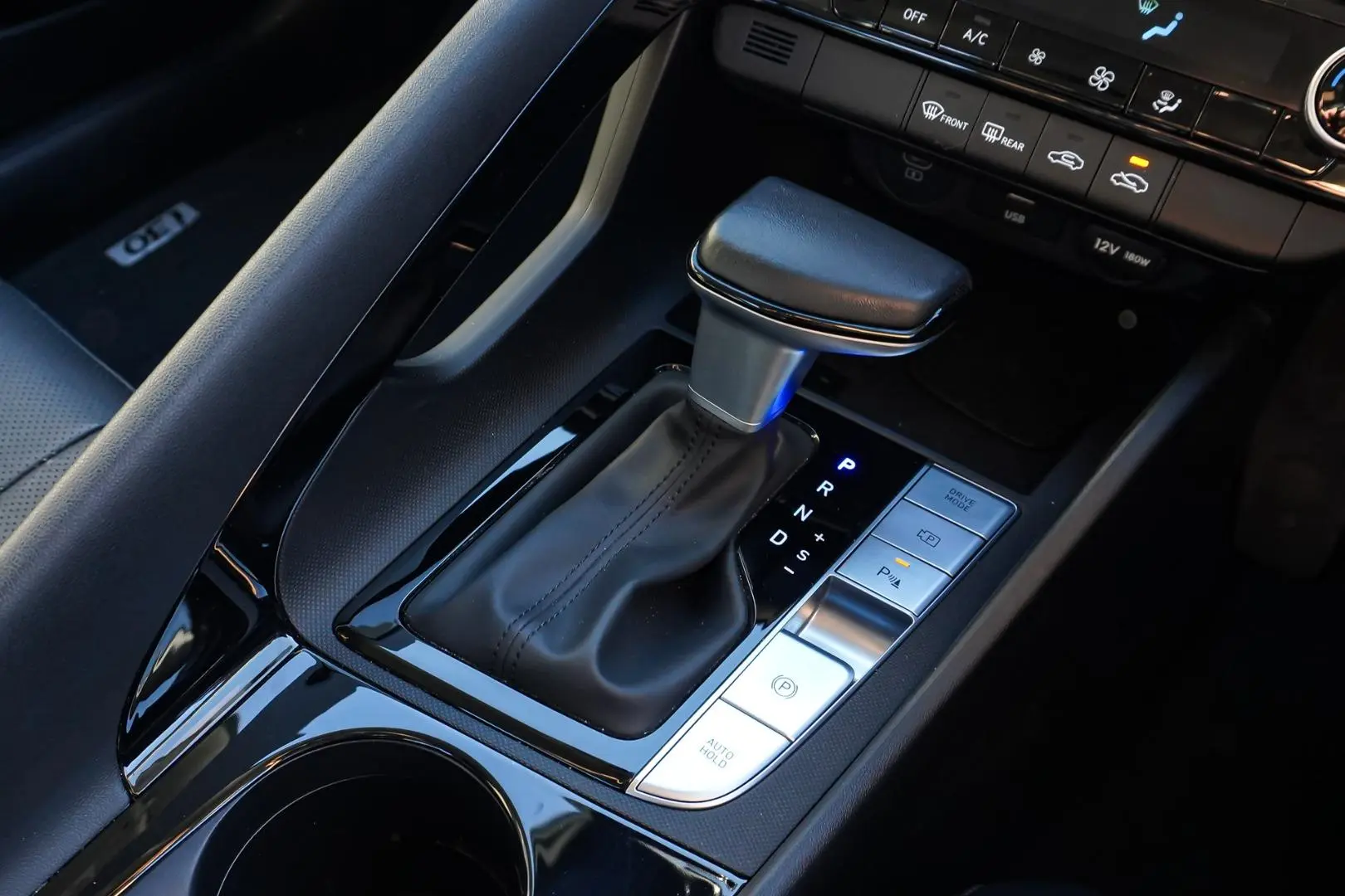 2024 Hyundai i30 Gallery Image 18