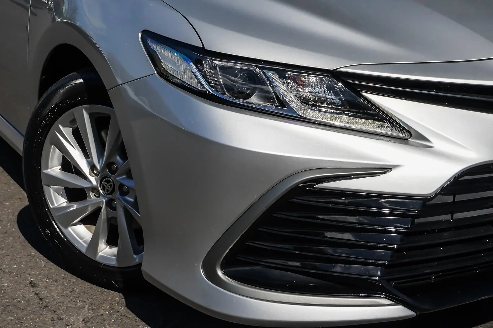 2021 Toyota Camry Gallery Image 11