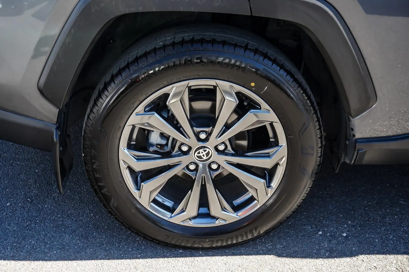 2023 Toyota RAV4 Gallery Image 16