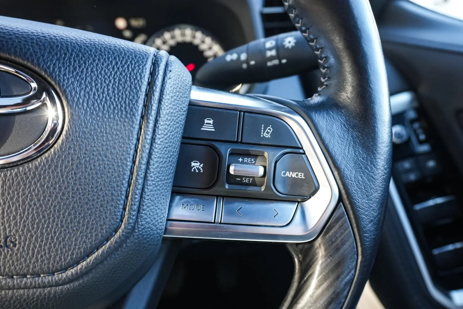 2022 Toyota Landcruiser Gallery Image 21
