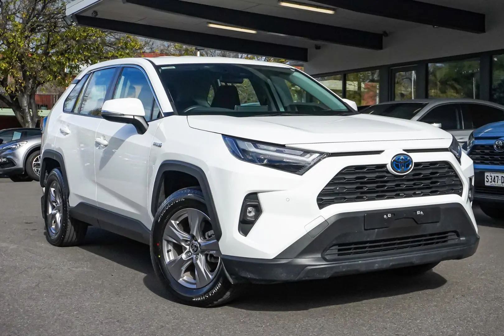 2024 Toyota RAV4 Gallery Image 2