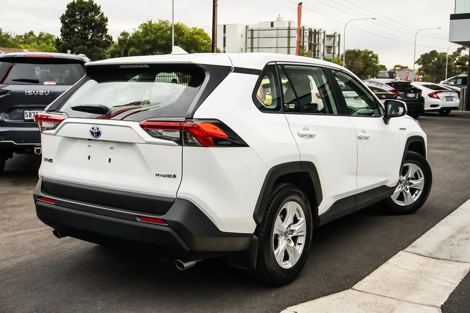 2021 Toyota Rav4 Gallery Image 2