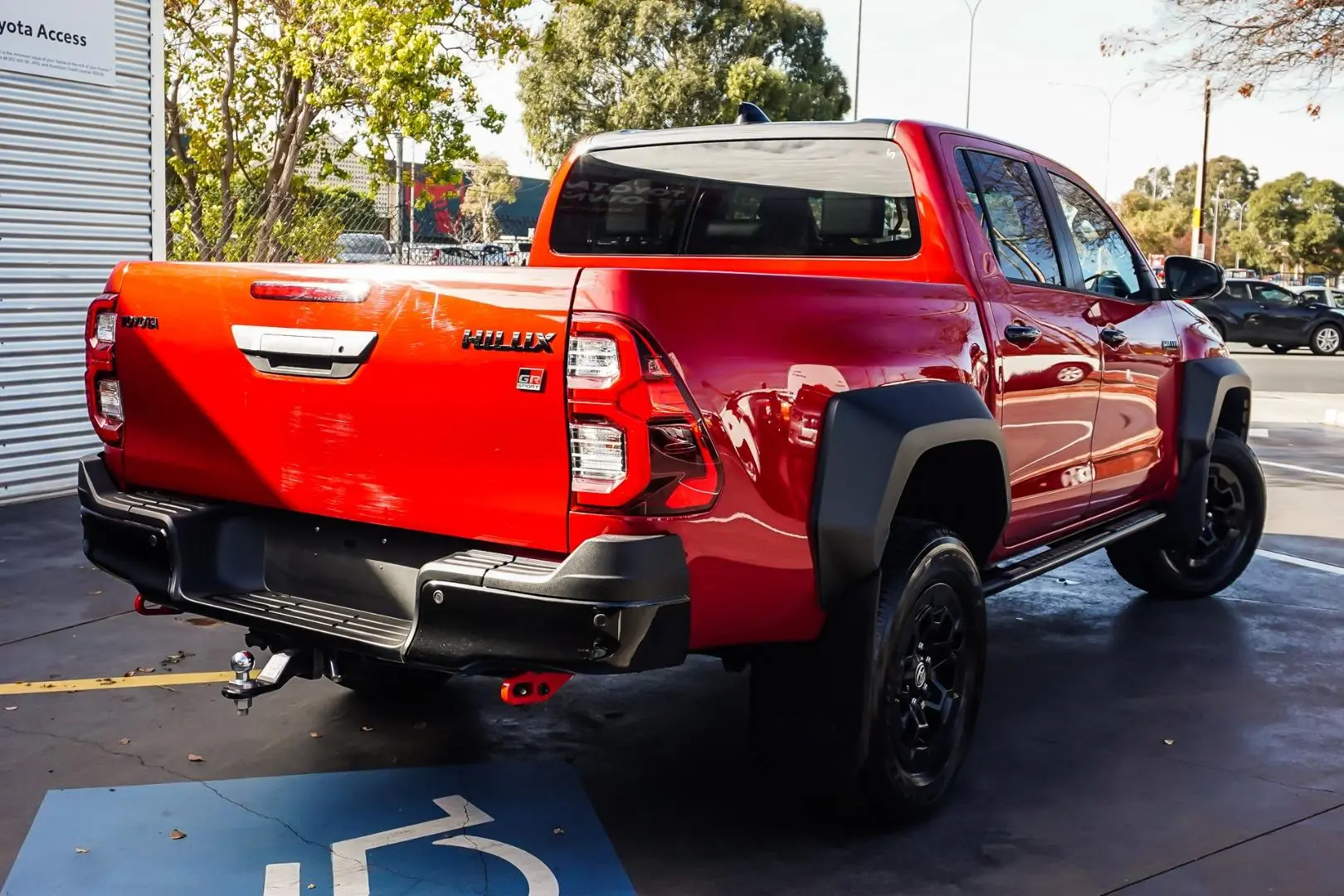 2024 Toyota Hilux Gallery Image 2