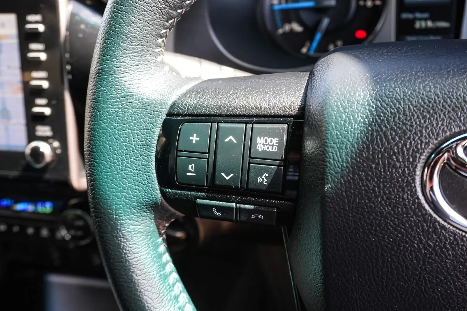 2022 Toyota Hilux Gallery Image 18