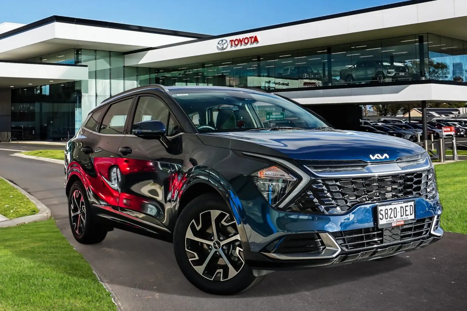 2023 Kia Sportage Gallery Image 1