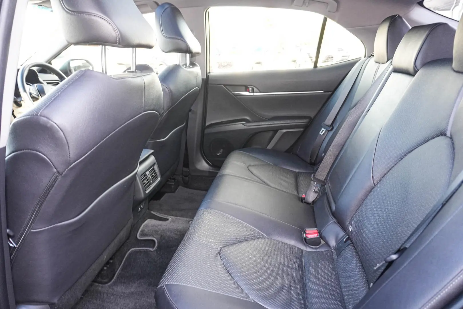 2021 Toyota Camry Gallery Image 8