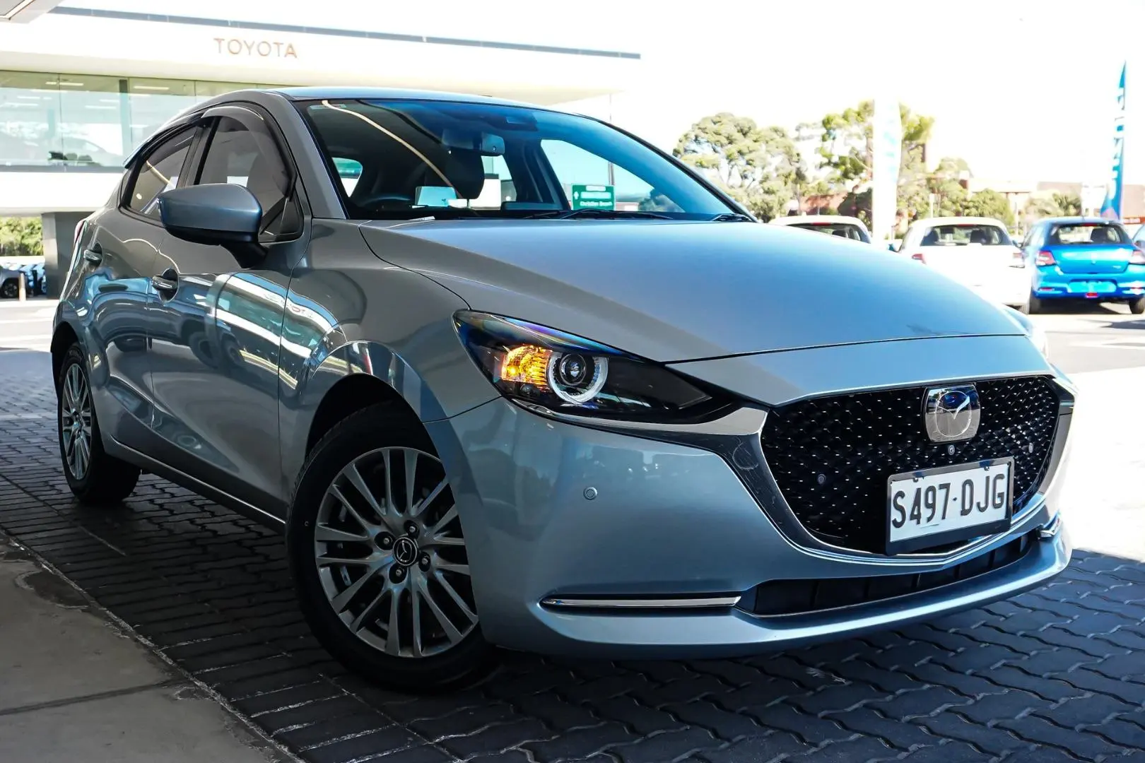 2020 Mazda 2 Gallery Image 2