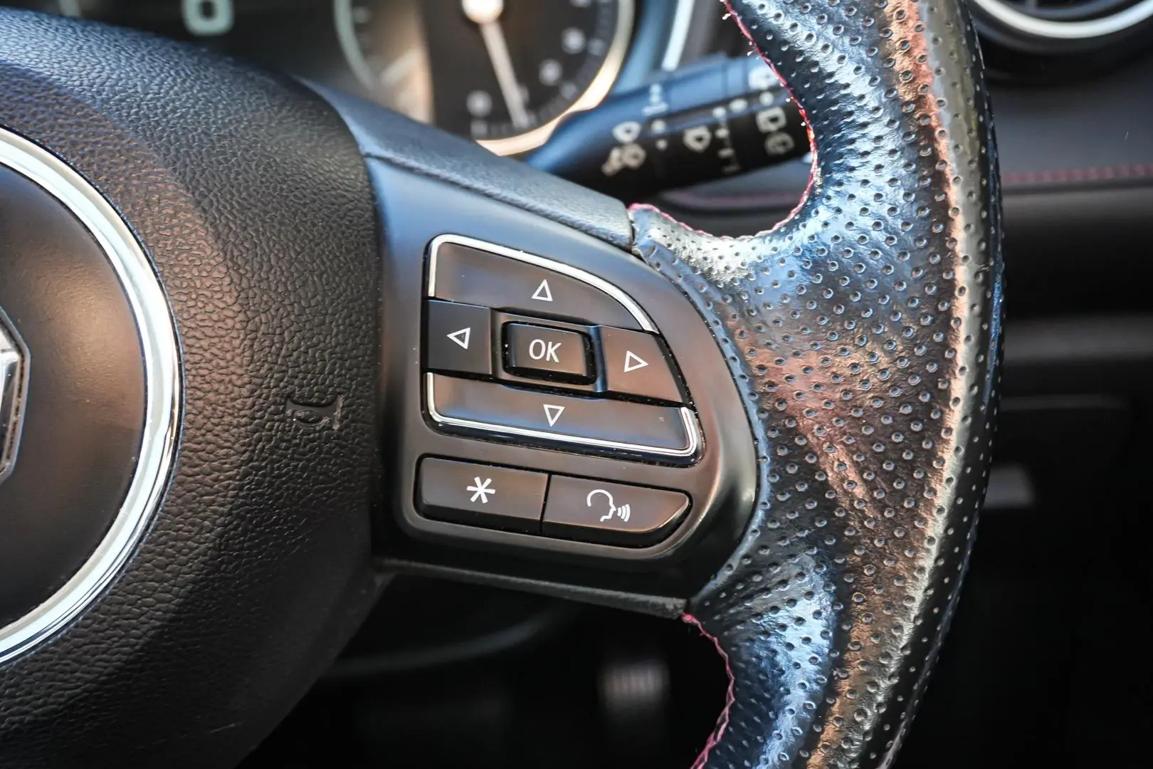 2022 MG HS Gallery Image 21