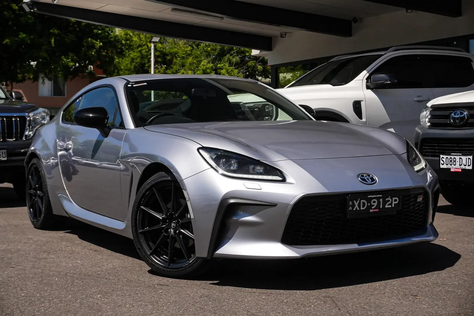 2023 Toyota GR86 Gallery Image 1