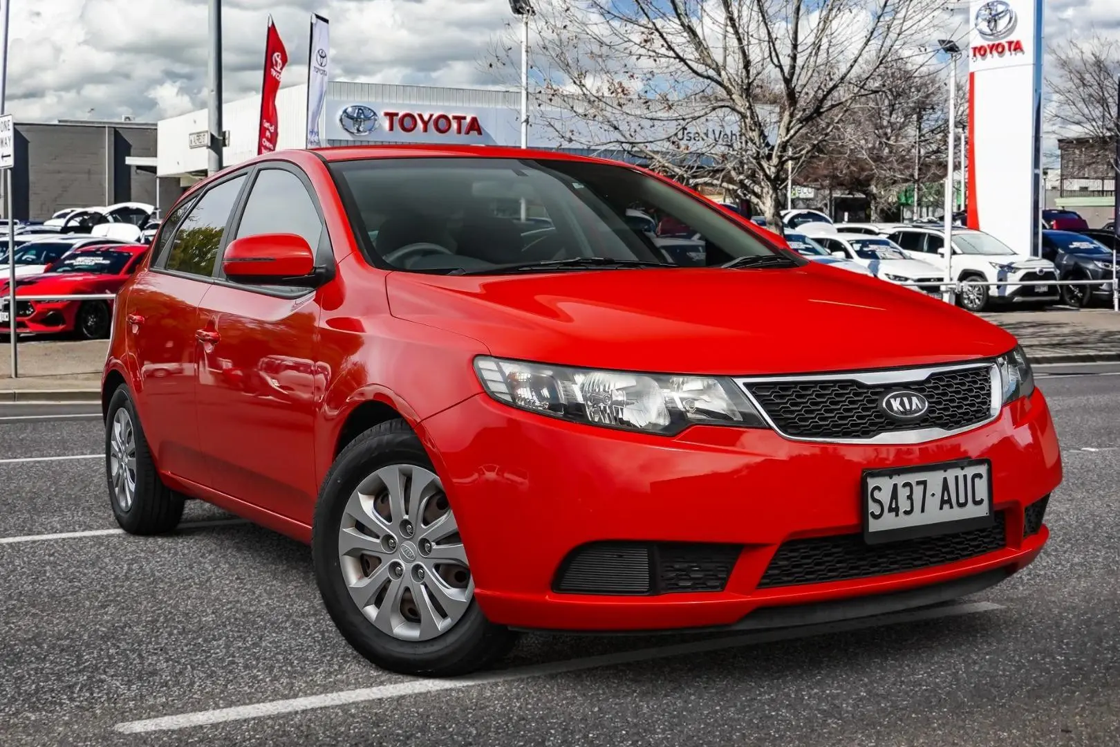 2012 Kia Cerato Gallery Image 1