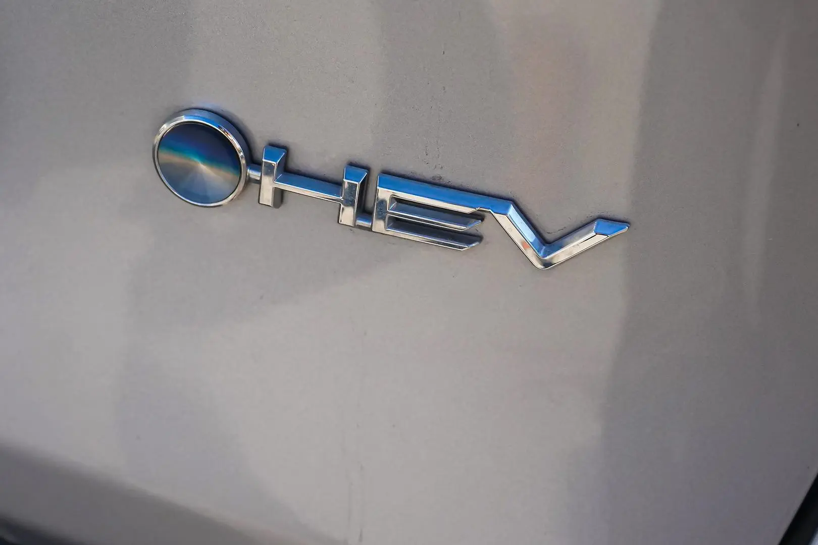 2025 Toyota RAV4 Gallery Image 15