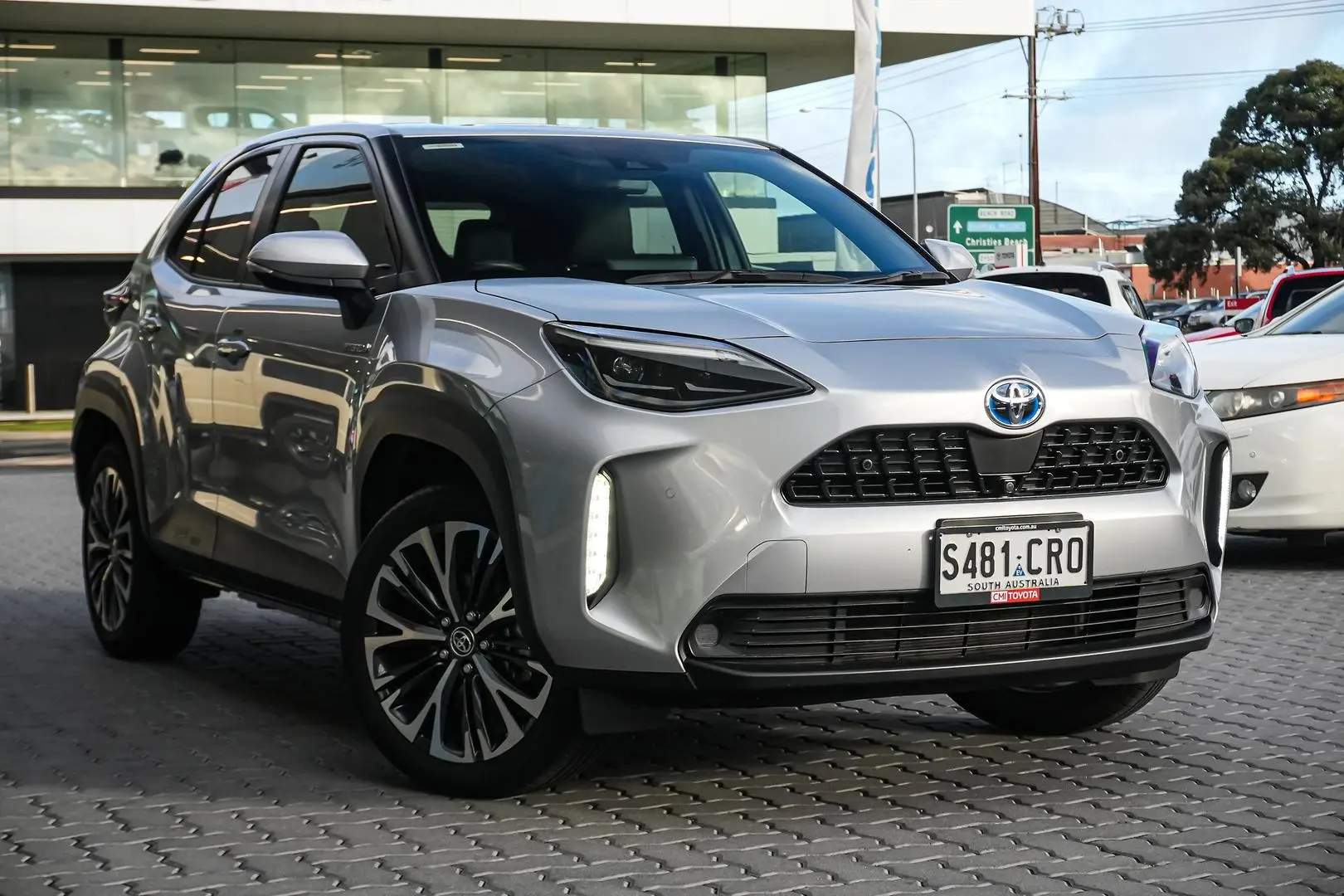 2022 Toyota Yaris Cross Gallery Image 2