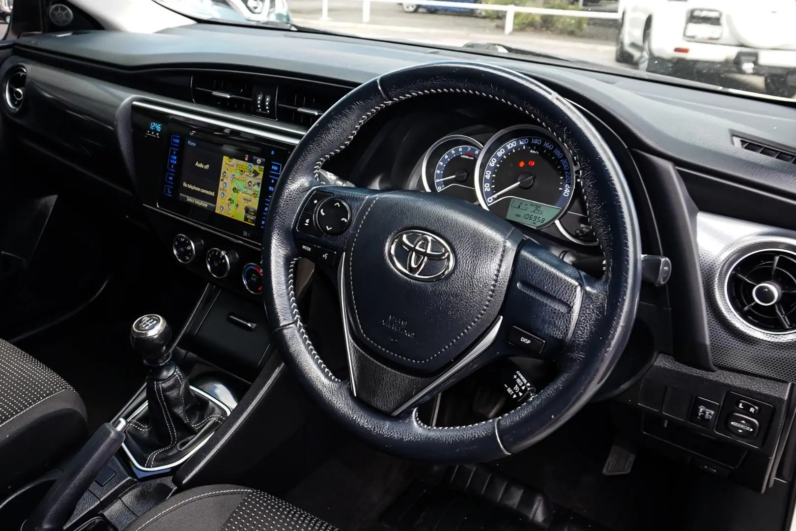 2016 Toyota Corolla Gallery Image 7