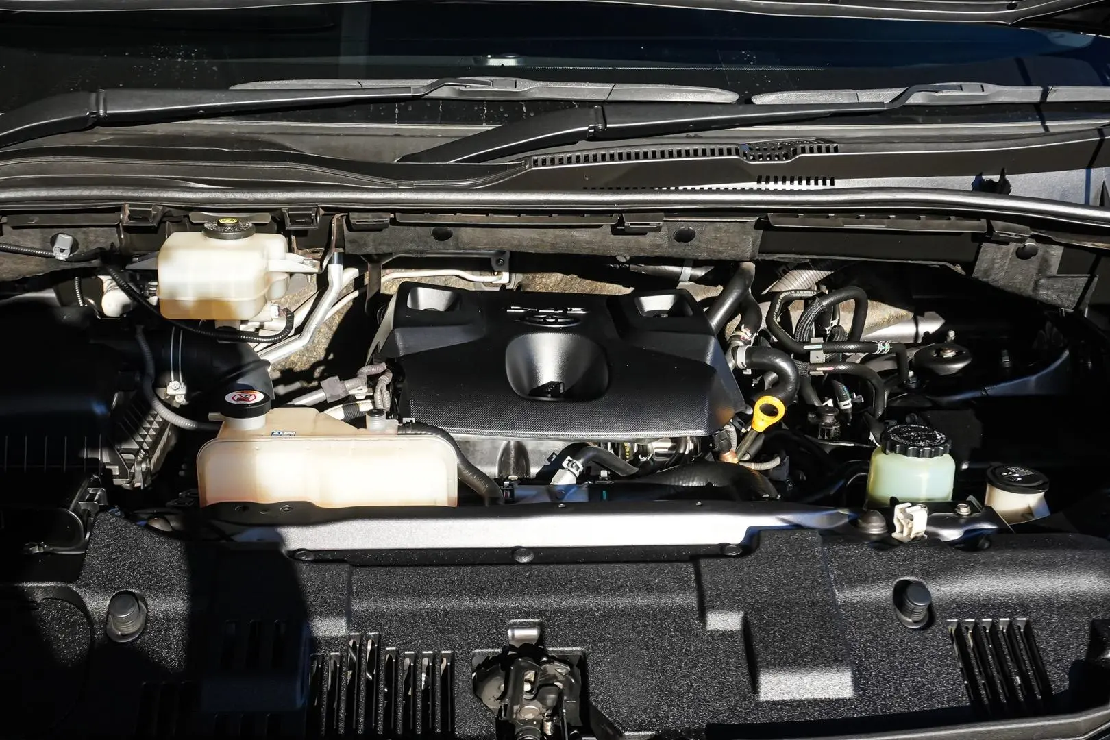 2019 Toyota Granvia Gallery Image 27