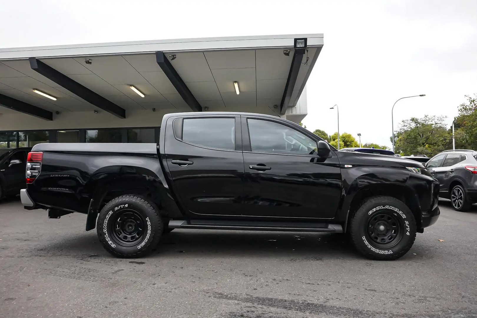 2023 Mitsubishi Triton Gallery Image 4