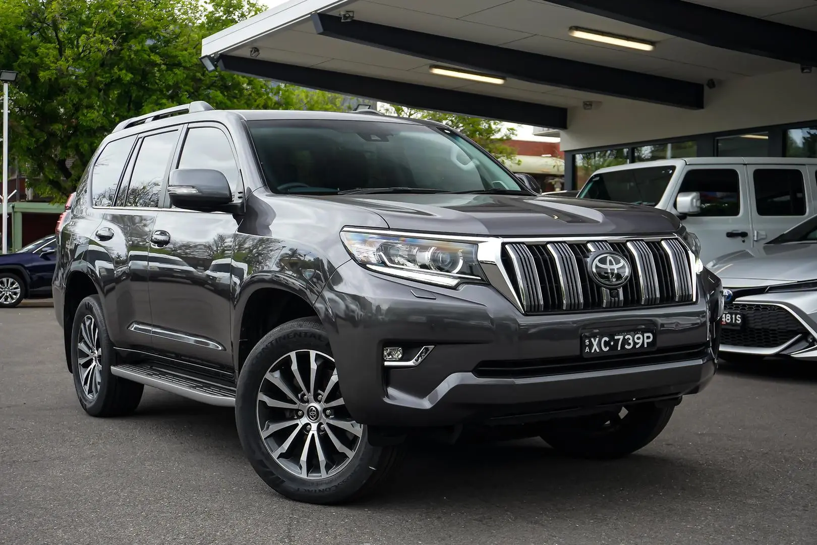 2022 Toyota Landcruiser Prado Gallery Image 2