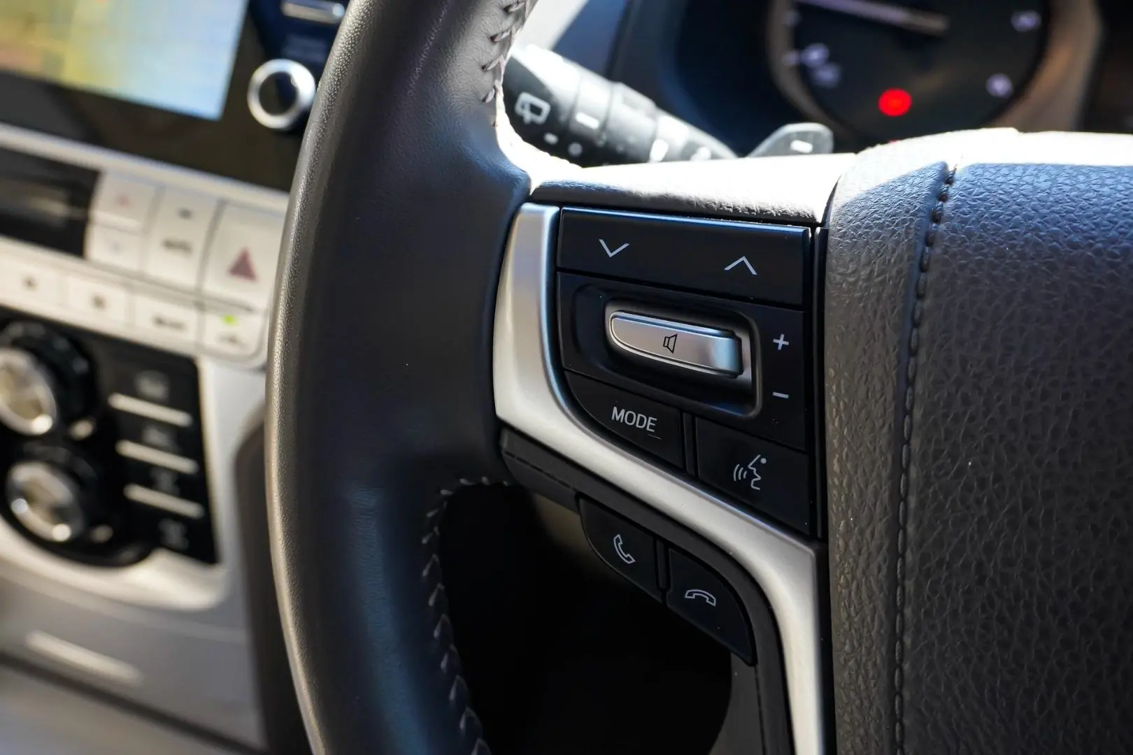 2022 Toyota Landcruiser Prado Gallery Image 20