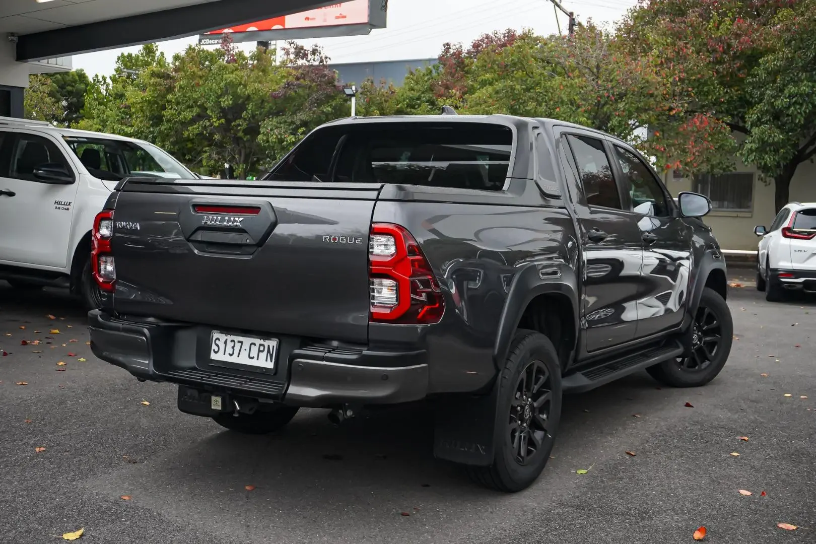 2022 Toyota Hilux Gallery Image 3