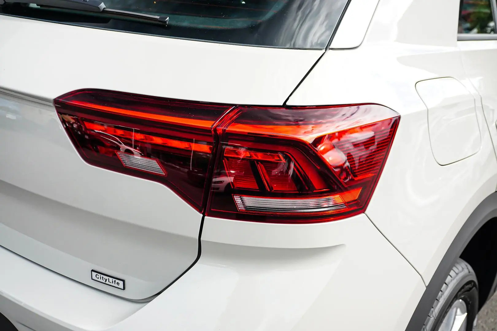 2025 Volkswagen T-Roc Gallery Image 14