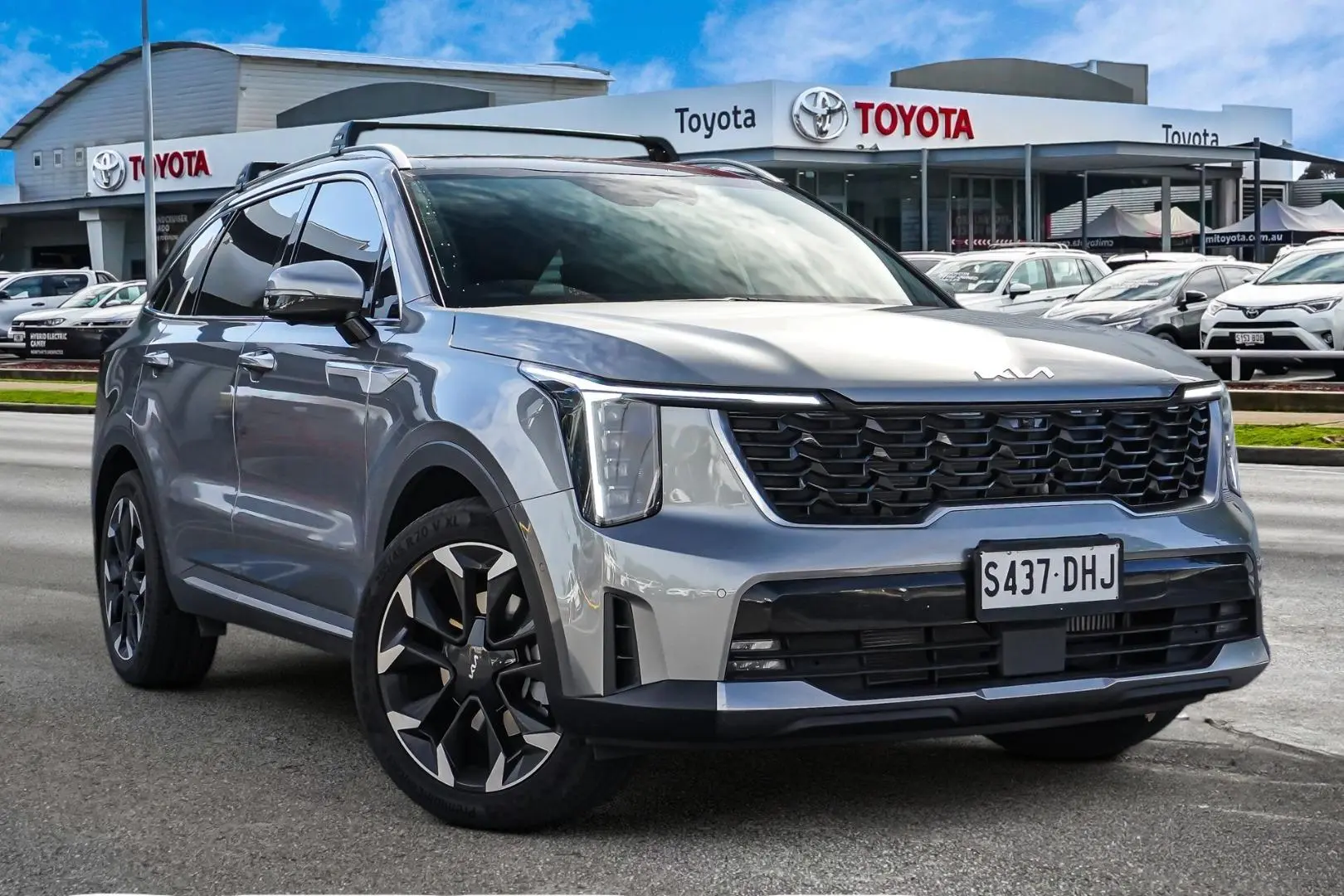2025 Kia Sorento Gallery Image 1