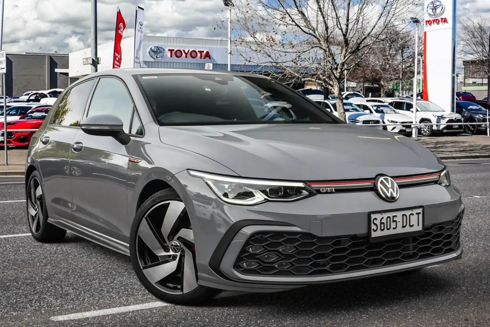 2022 Volkswagen Golf Image