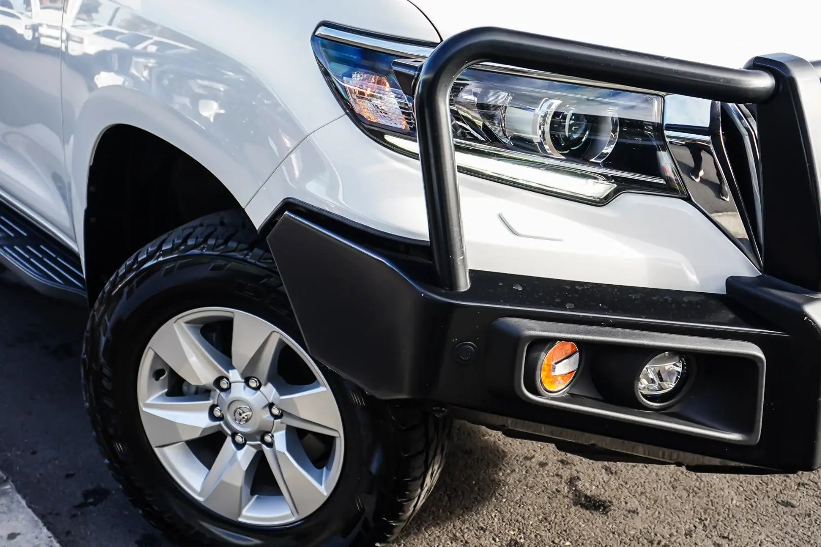 2021 Toyota Landcruiser Prado Gallery Image 12