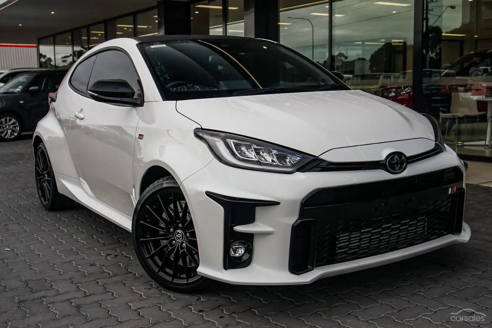 2020 Toyota Yaris Image 1