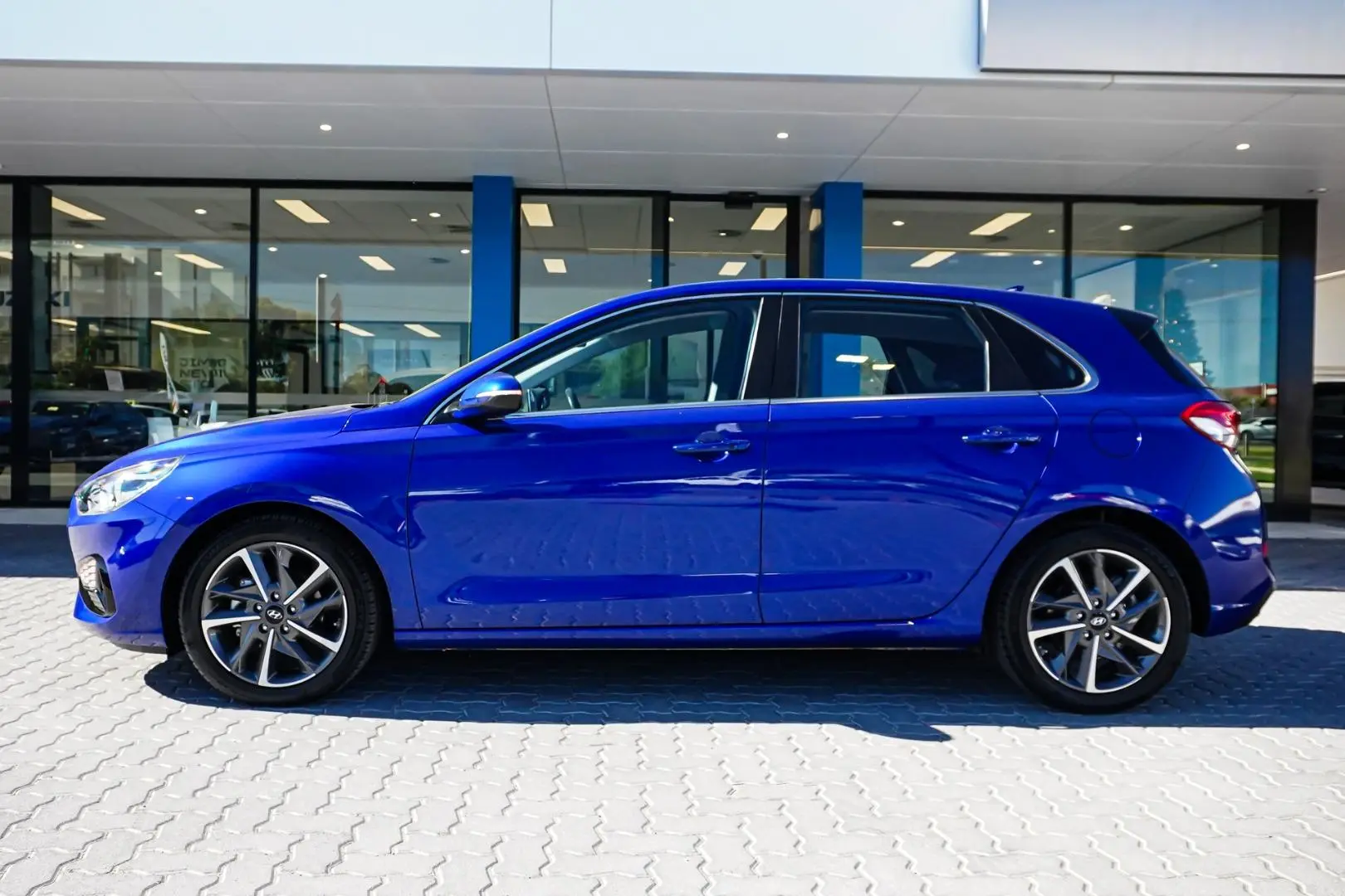 2022 Hyundai i30 Gallery Image 4