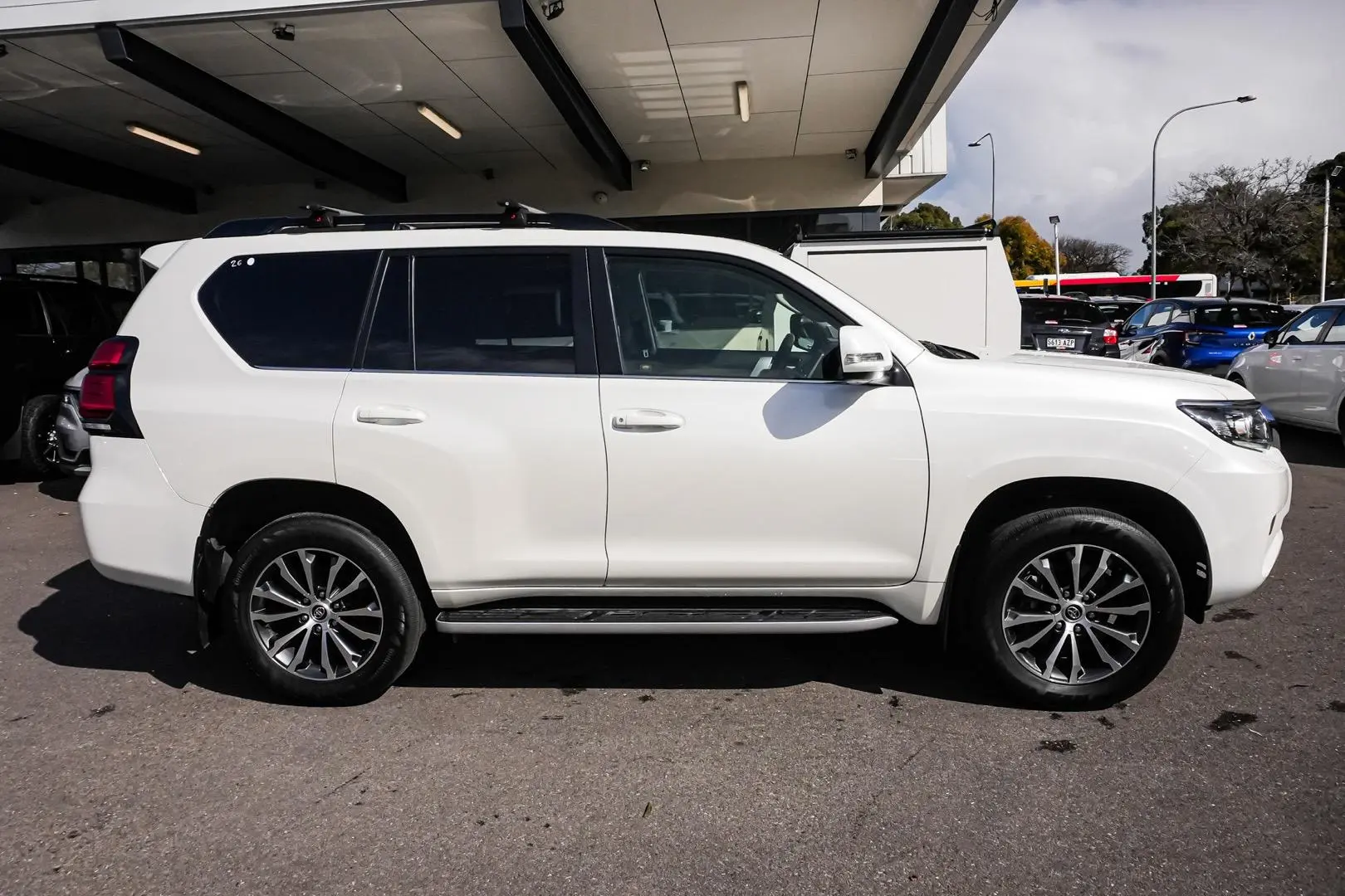 2021 Toyota Landcruiser Prado Gallery Image 3