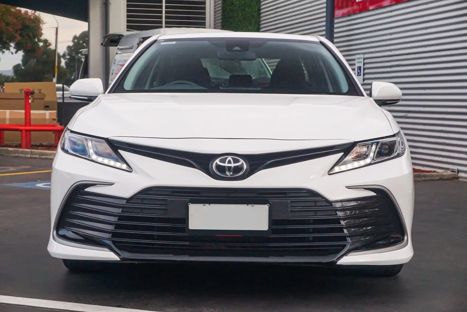 2022 Toyota Camry Gallery Image 4