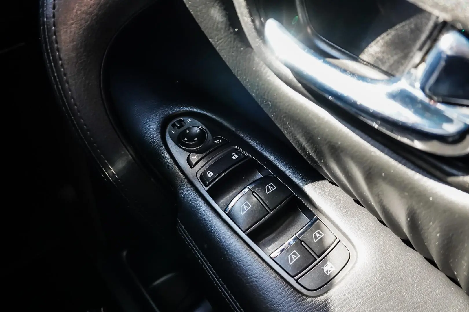 2022 Nissan Patrol Gallery Image 24