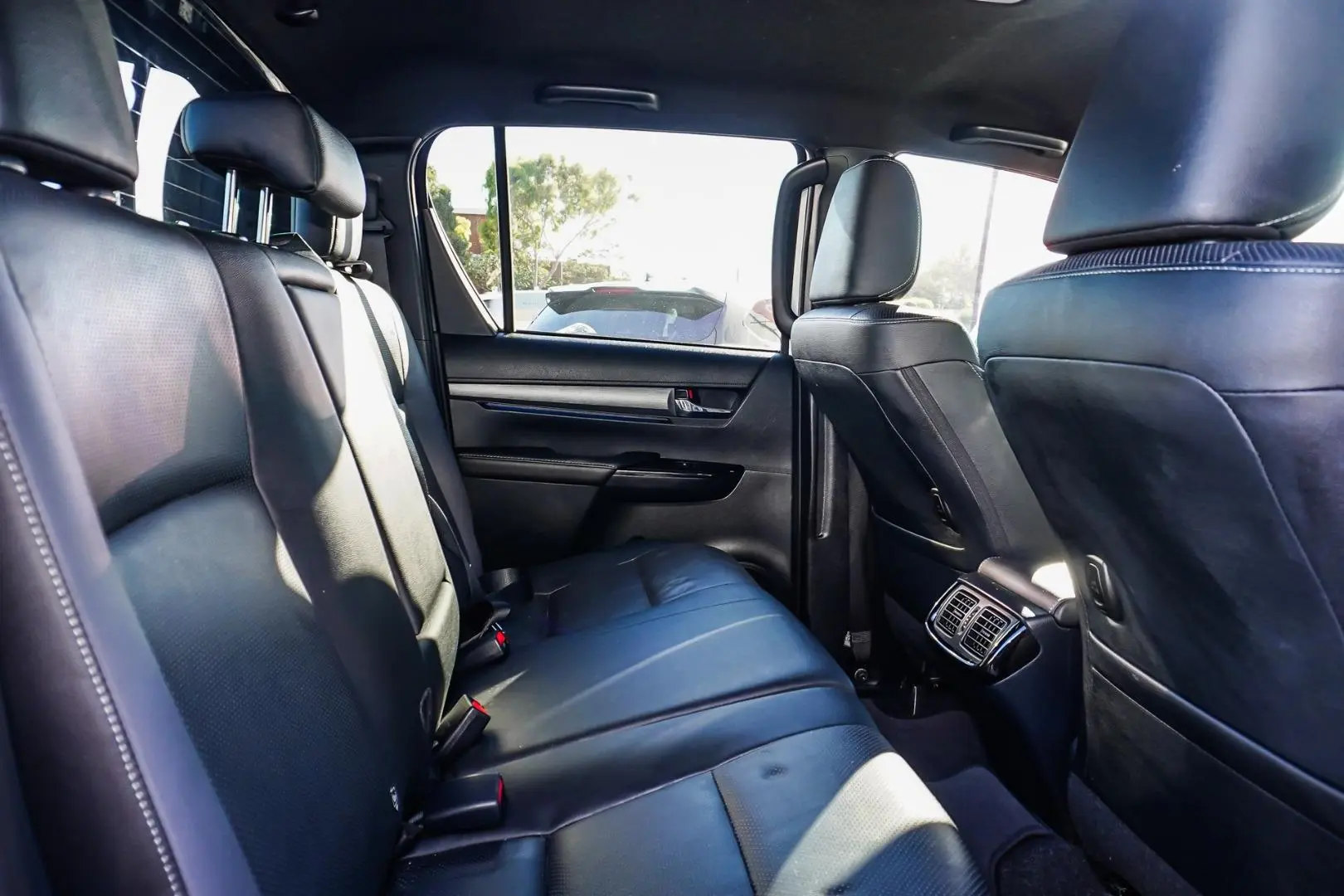 2023 Toyota Hilux Gallery Image 6